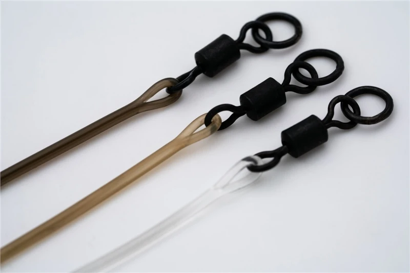 KORDA Dark Matter Ring Swivel Leader - 30cm Clear 30lb 2 KORDA Dark Matter Ring Swivel Leader - 30cm Clear 30lb - Image 2